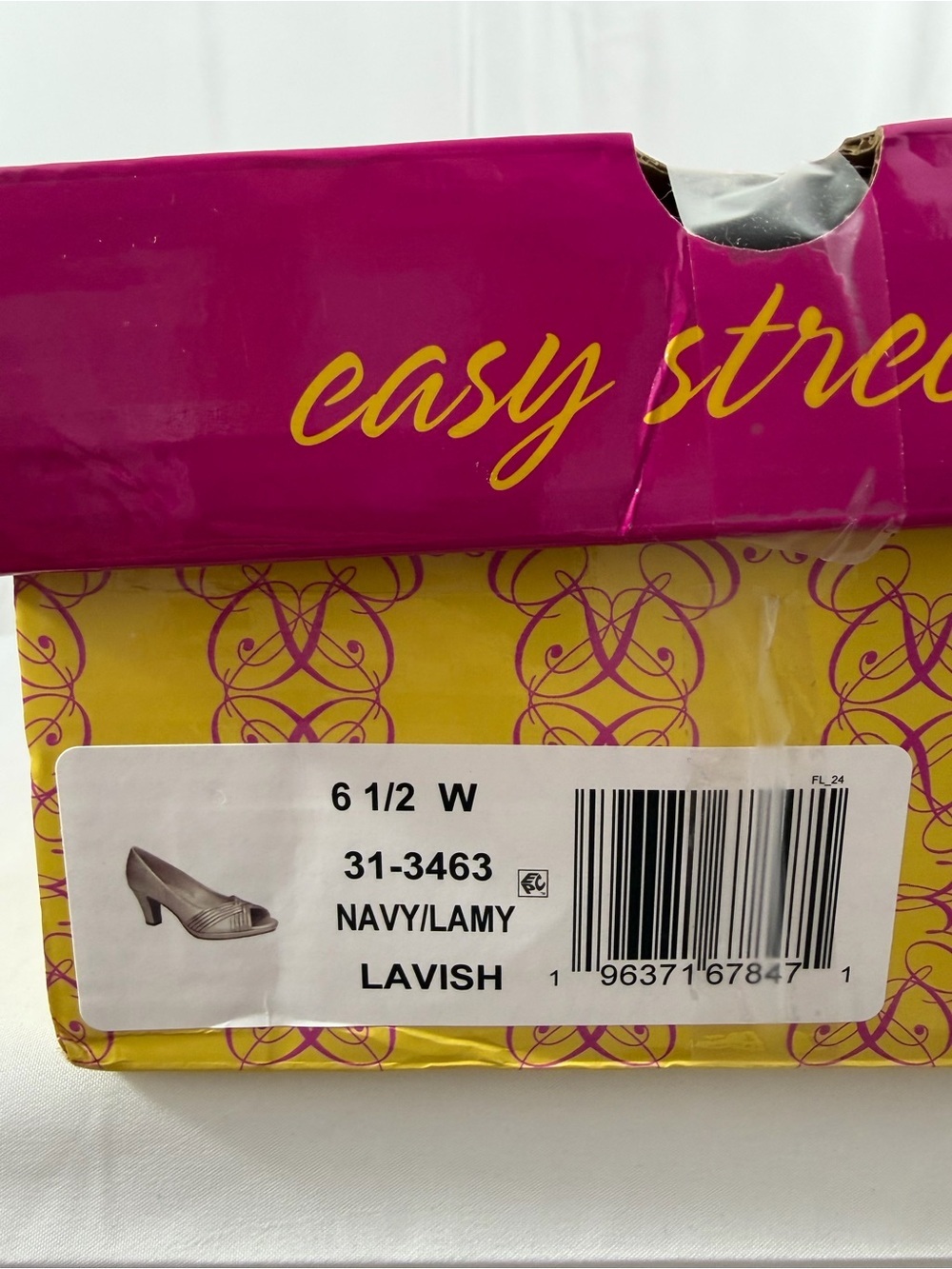 NWT Easy Street Women’s Size 6.5W Classic Navy Peep-Toe Pumps - Picture 6 of 7